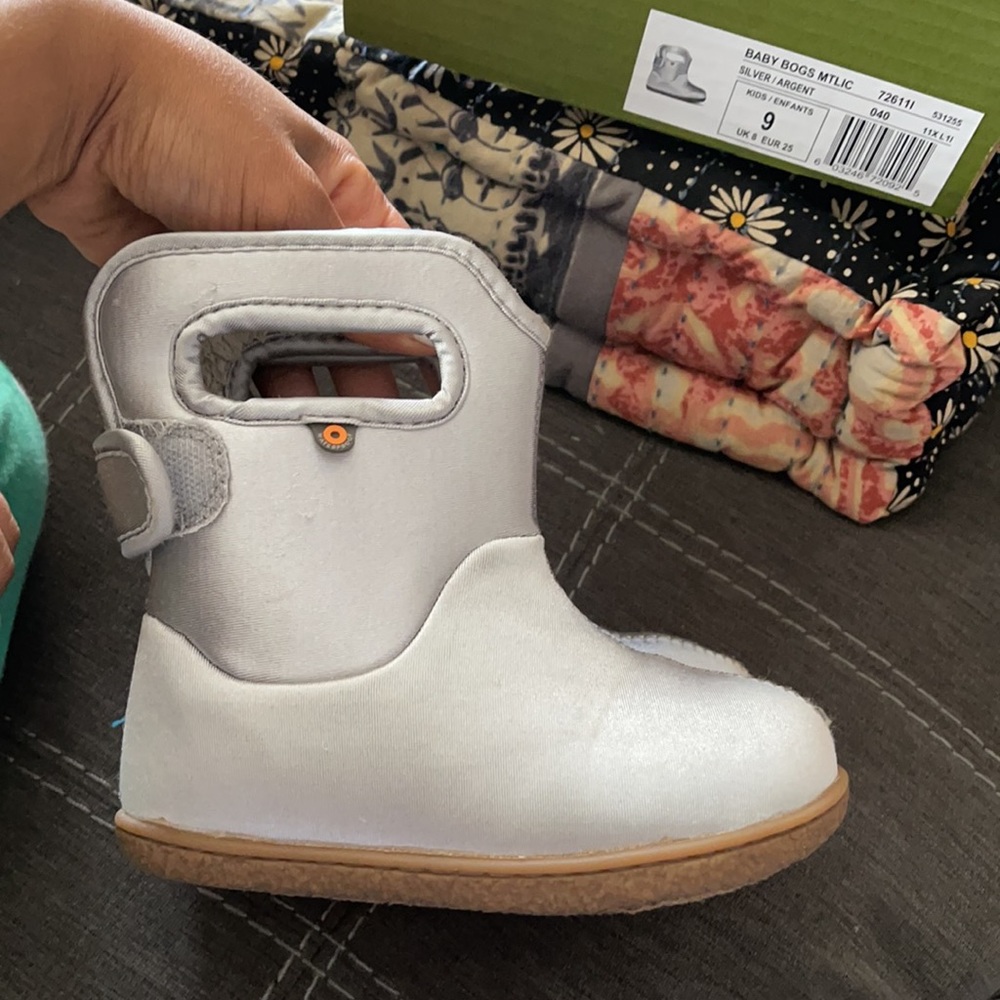 Silver water-proof, fleece lined toddler unisex